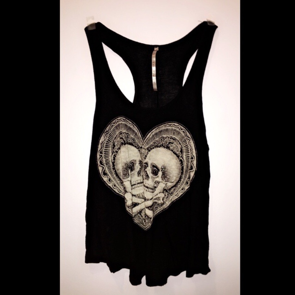 black skull tank